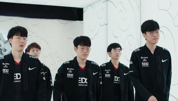 战术时仍需 战术时仍需